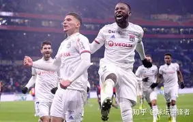 里昂战胜南特,联赛连续七轮不败吗